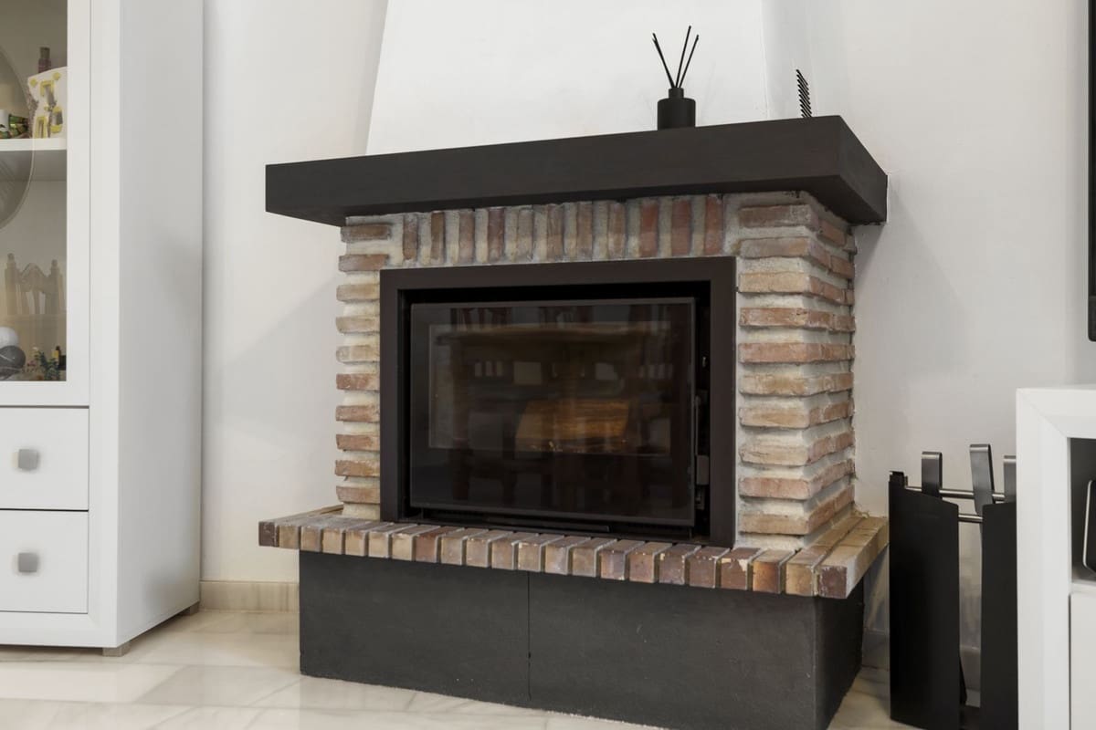 2 slaapkamer Huis te koop in Bel-Air met zwembad garage - € 485.000 (Ref: 9538990)