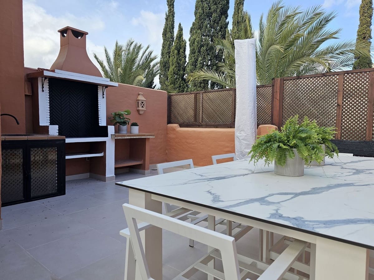 4 bedroom Semi-detached Villa for sale in Golden Mile with pool garage - € 1,995,000 (Ref: 9538991)