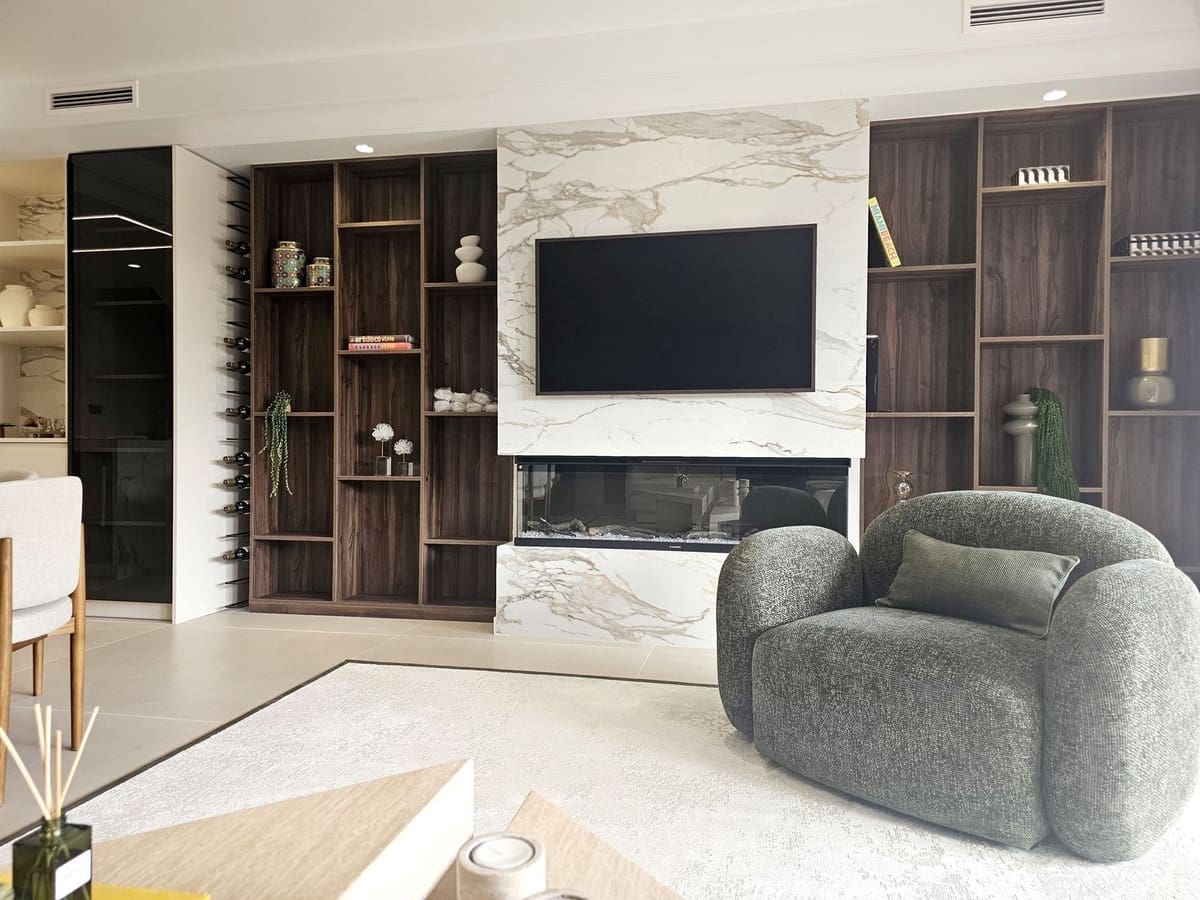 4 bedroom Semi-detached Villa for sale in Golden Mile with pool garage - € 1,995,000 (Ref: 9538991)