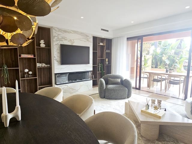 4 quarto Moradia Geminada para venda em Golden Mile, Marbella com piscina garagem - 1 995 000 € (Ref: 9538991)