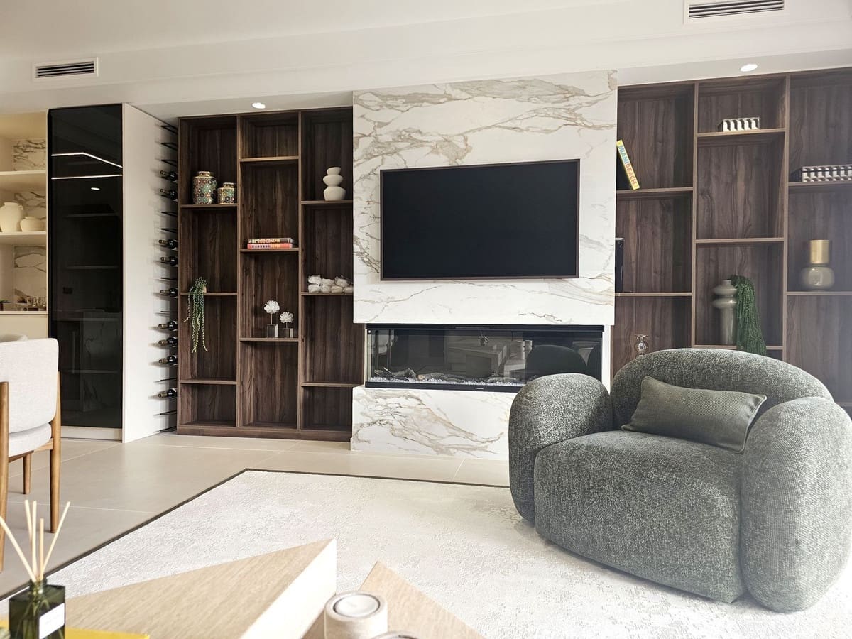 4 bedroom Semi-detached Villa for sale in Golden Mile with pool garage - € 1,995,000 (Ref: 9538991)