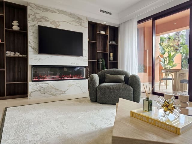 4 soverom Kjedet enebolig til salgs i Golden Mile, Marbella med svømmebasseng garasje - € 1 995 000 (Ref: 9538991)