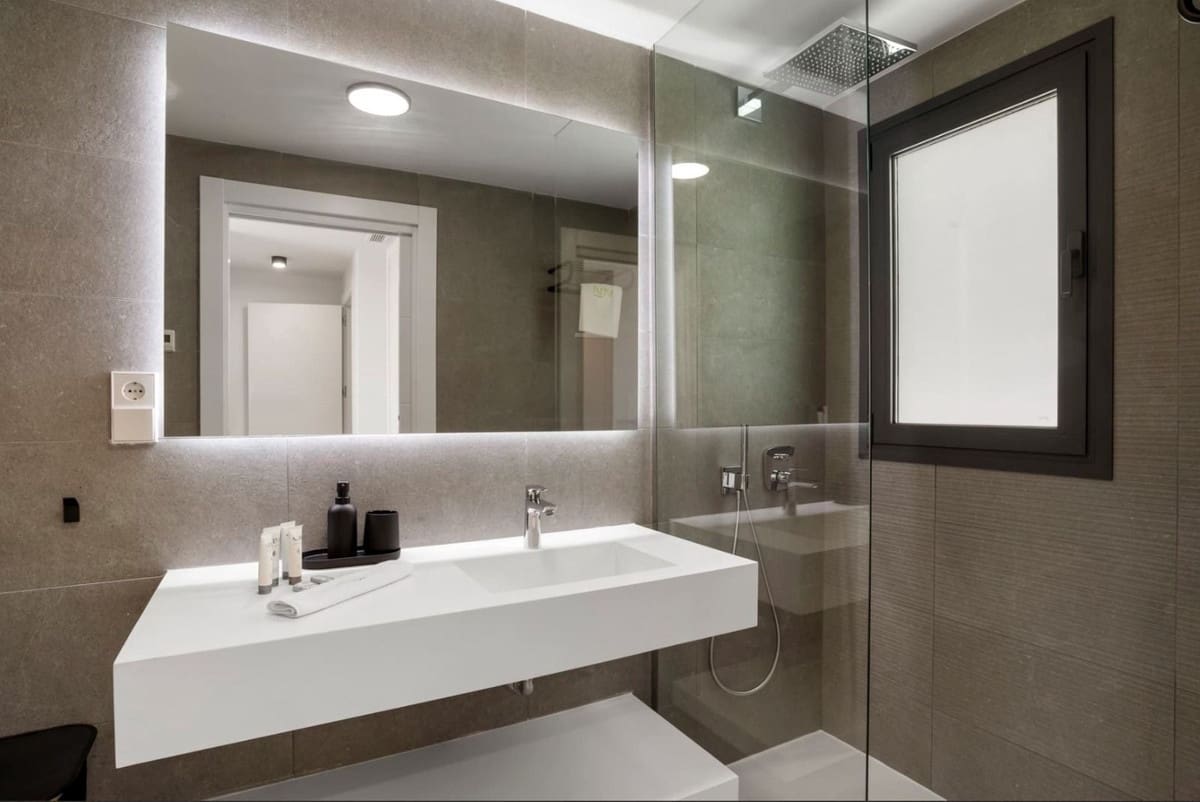 3 makuuhuone Huoneisto myytävänä paikassa La Cala de Mijas mukana uima-altaan 
autotalli - 685 000 € (Ref: 9538992)