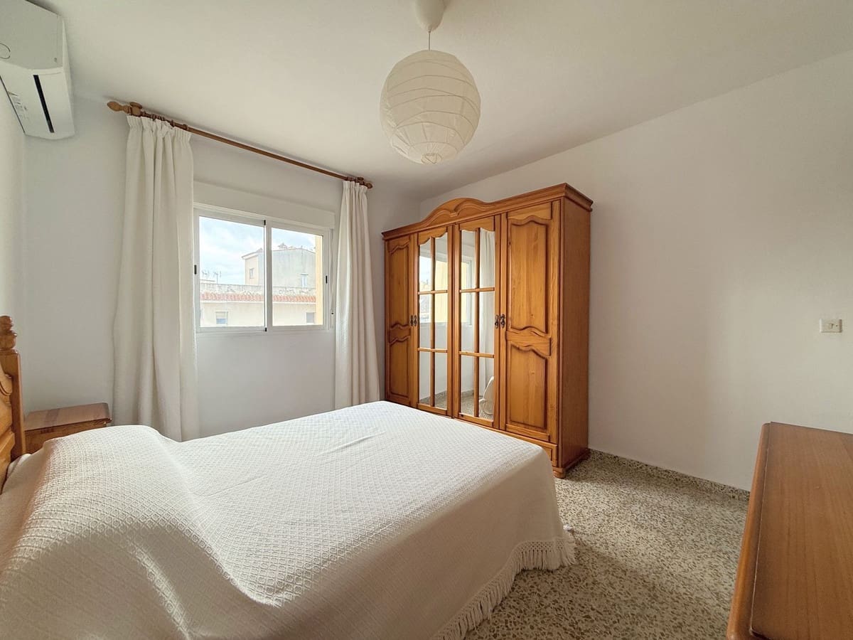 4 slaapkamer Appartement te koop in San Luis de Sabinillas - € 300.000 (Ref: 9538994)