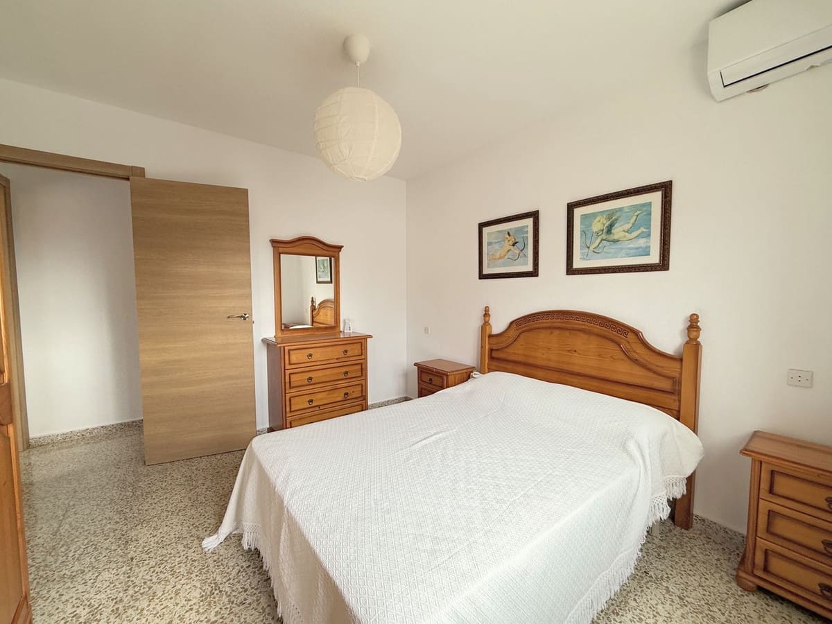 4 slaapkamer Appartement te koop in San Luis de Sabinillas - € 300.000 (Ref: 9538994)