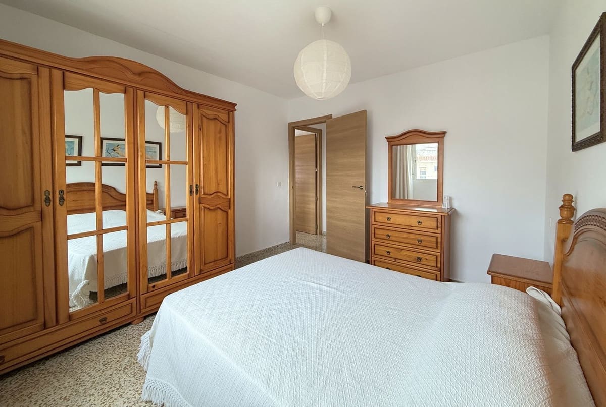 4 bedroom Apartment for sale in San Luis de Sabinillas - € 318,500 (Ref: 9538994)