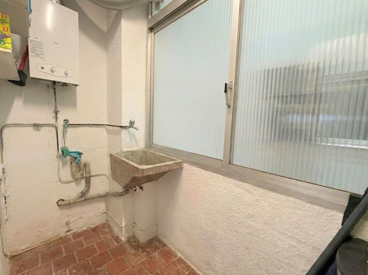 4 bedroom Apartment for sale in San Luis de Sabinillas - € 318,500 (Ref: 9538994)