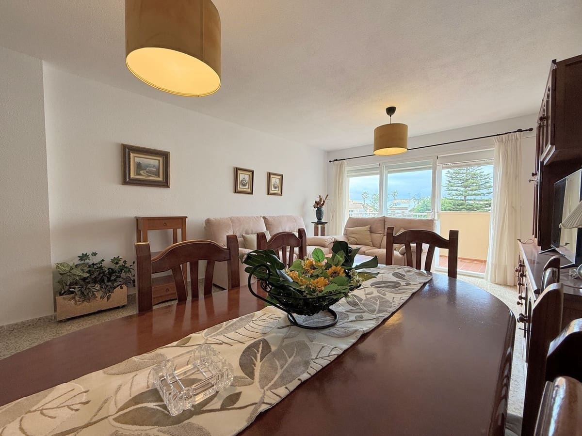 4 bedroom Apartment for sale in San Luis de Sabinillas - € 318,500 (Ref: 9538994)