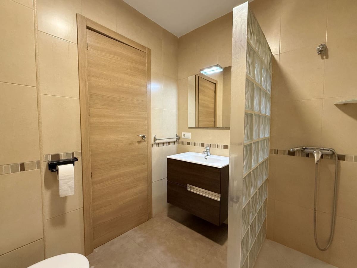 4 bedroom Apartment for sale in San Luis de Sabinillas - € 318,500 (Ref: 9538994)