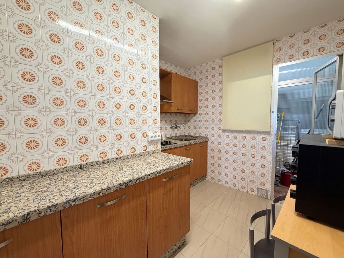 4 bedroom Apartment for sale in San Luis de Sabinillas - € 318,500 (Ref: 9538994)