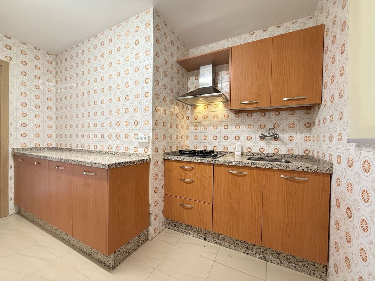 4 bedroom Apartment for sale in San Luis de Sabinillas - € 318,500 (Ref: 9538994)