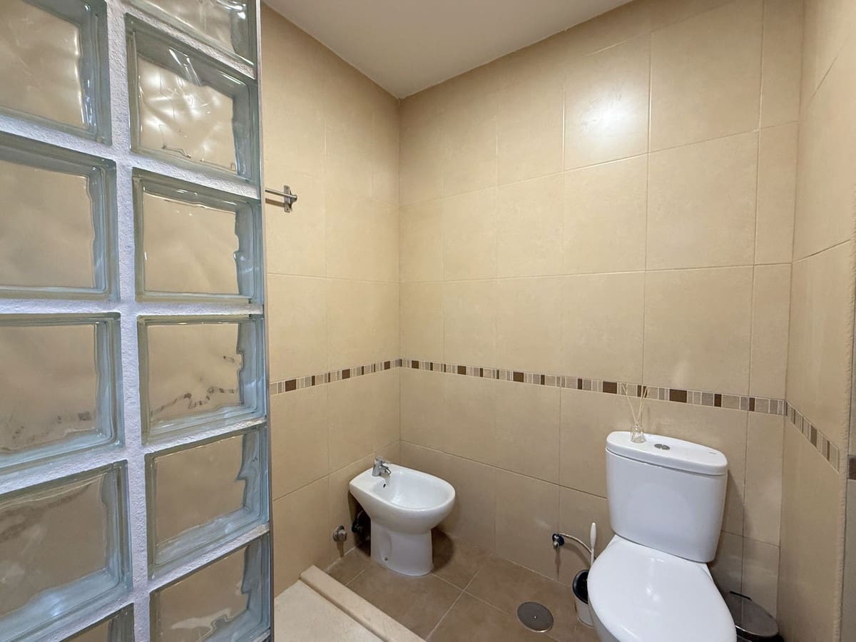 4 bedroom Apartment for sale in San Luis de Sabinillas - € 318,500 (Ref: 9538994)