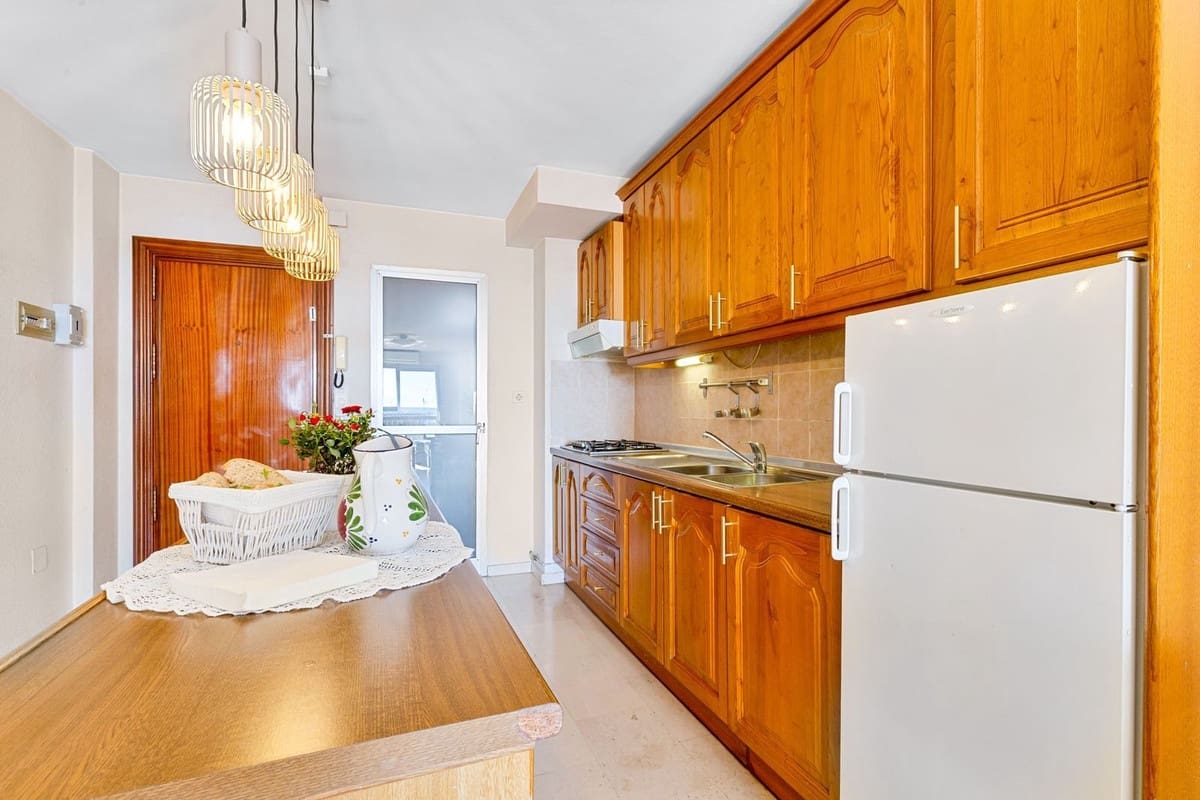 1 slaapkamer Appartement te koop in Fuengirola met zwembad garage - € 360.000 (Ref: 9539481)