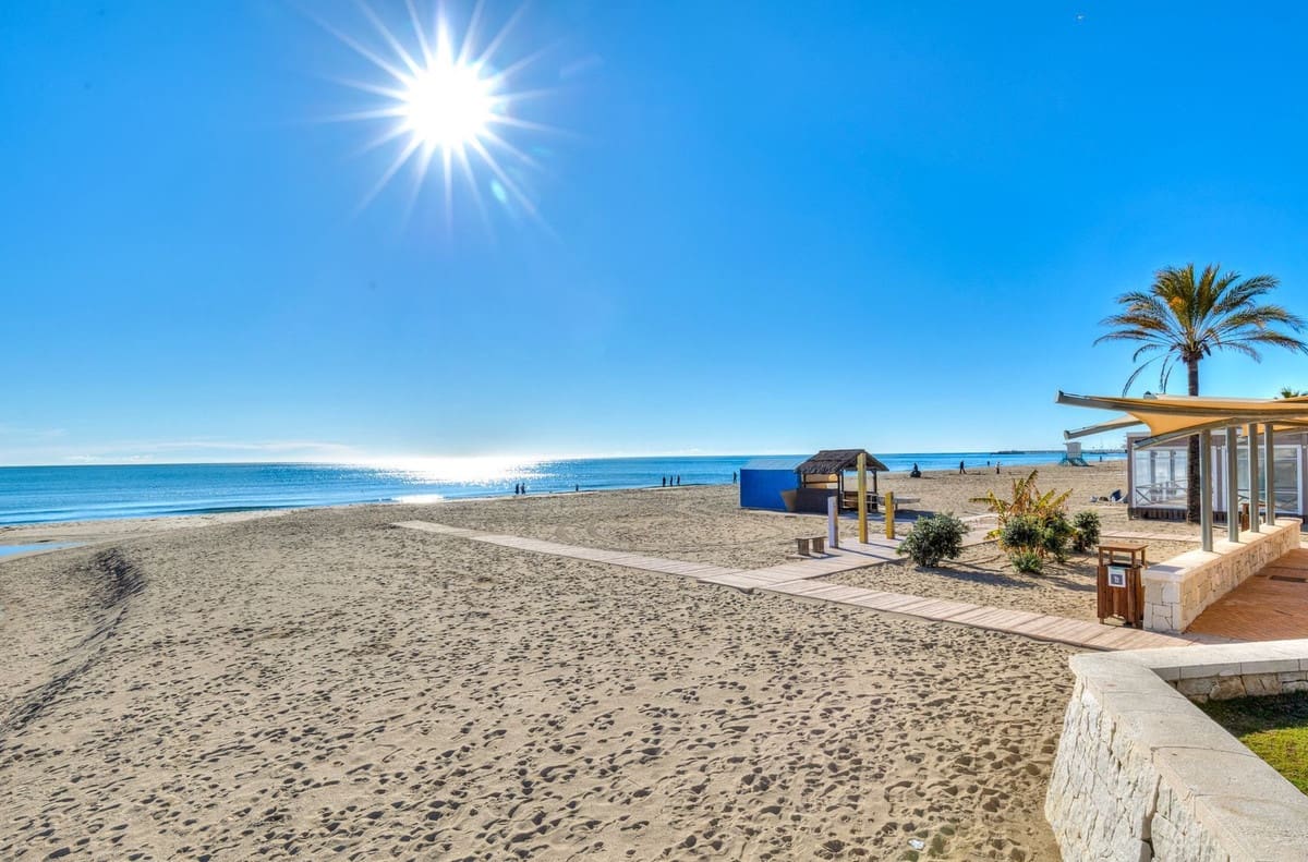 1 slaapkamer Appartement te koop in Fuengirola met zwembad garage - € 360.000 (Ref: 9539481)