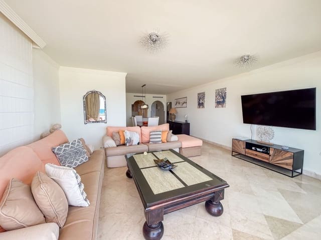 2 soverom Leilighet til salgs i Buenas Noches, Estepona med svømmebasseng garasje - € 650 000 (Ref: 9541929)