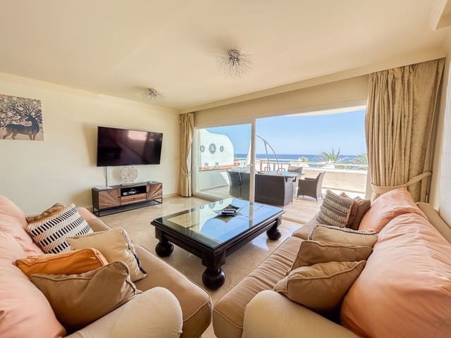 2 soverom Leilighet til salgs i Buenas Noches, Estepona med svømmebasseng garasje - € 650 000 (Ref: 9541929)