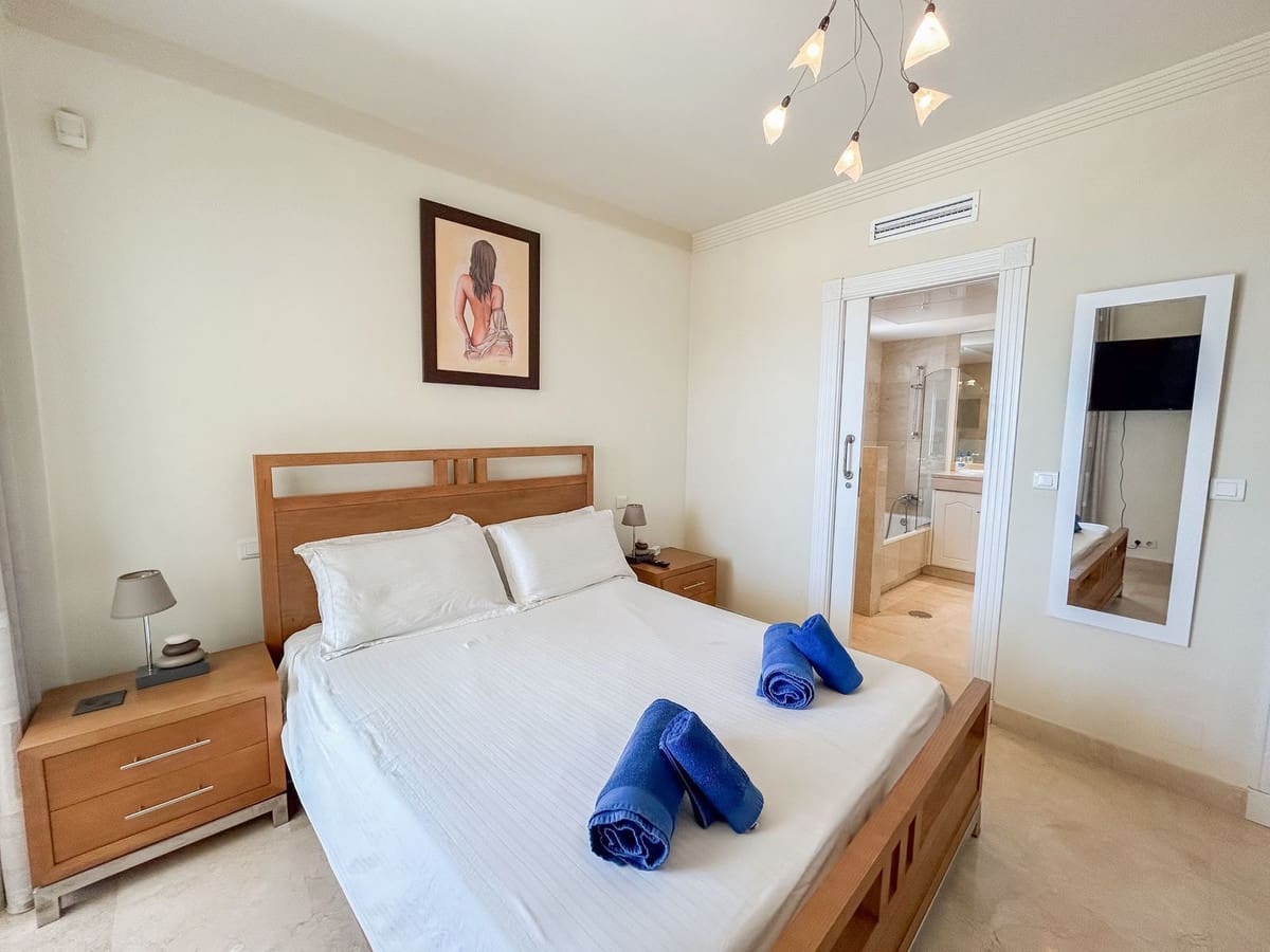2 soverom Leilighet til salgs i Buenas Noches med svømmebasseng garasje - € 650 000 (Ref: 9541929)