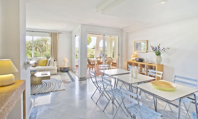 3 soveværelse Byhus til salg i Guadalmina Alta, Marbella med swimmingpool garage - € 695.000 (Ref: 9541930)