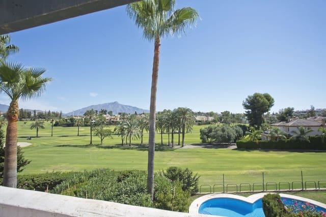 3 soveværelse Byhus til salg i Guadalmina Alta, Marbella med swimmingpool garage - € 695.000 (Ref: 9541930)