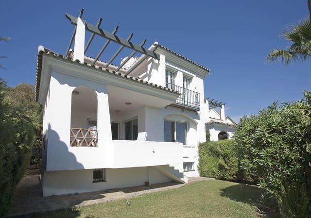 3 soveværelse Byhus til salg i Guadalmina Alta, Marbella med swimmingpool garage - € 695.000 (Ref: 9541930)