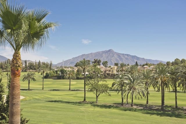 3 soveværelse Byhus til salg i Guadalmina Alta, Marbella med swimmingpool garage - € 695.000 (Ref: 9541930)