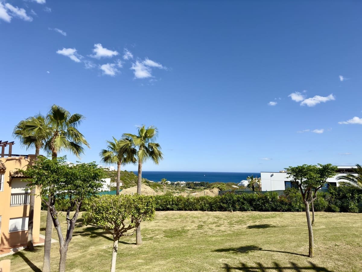 2 bedroom Penthouse for sale in Bahia de Casares with pool garage - € 245,000 (Ref: 9541932)