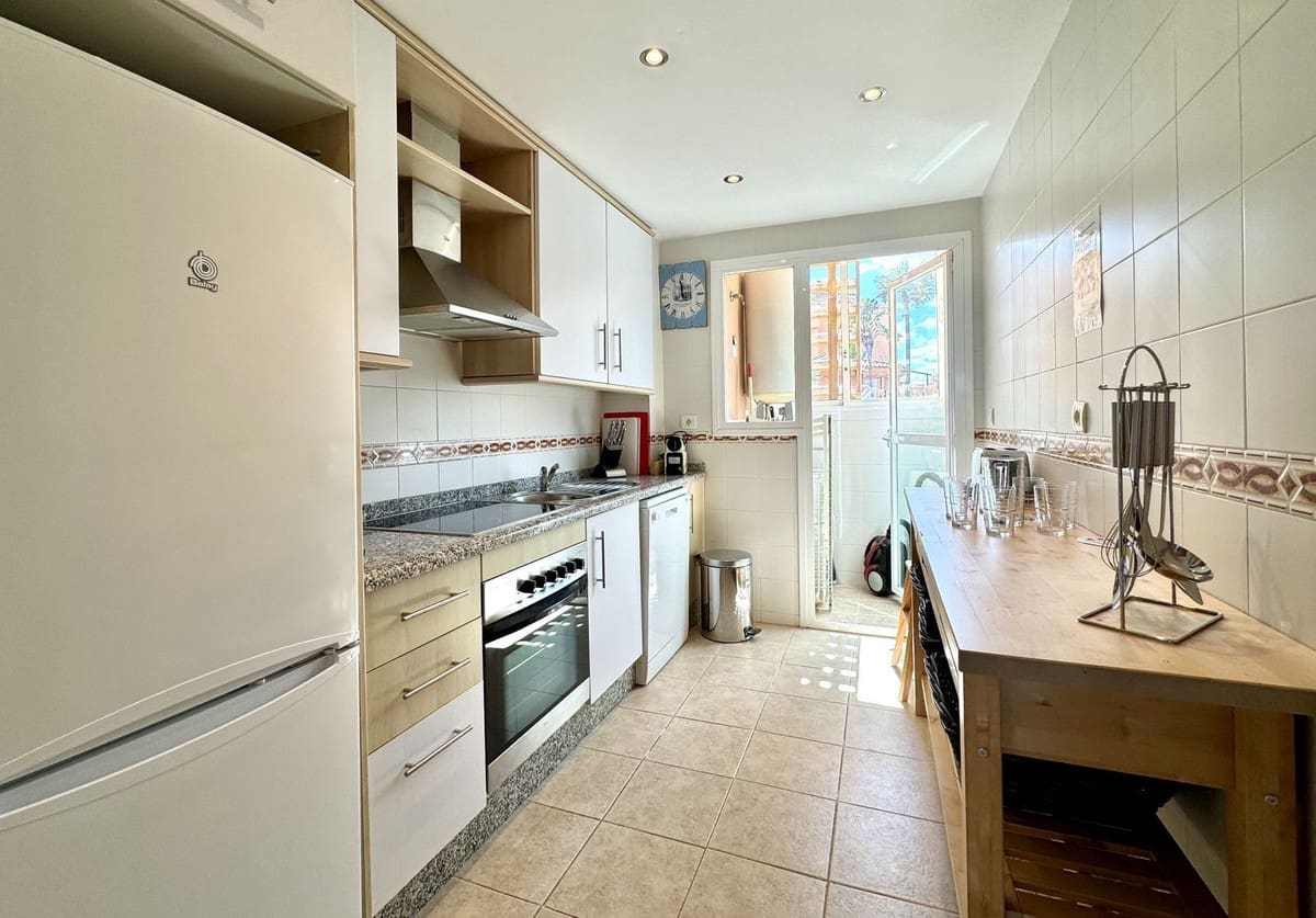 2 bedroom Penthouse for sale in Bahia de Casares with pool garage - € 245,000 (Ref: 9541932)