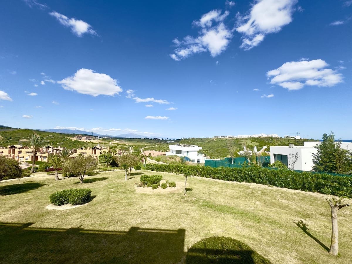 2 bedroom Penthouse for sale in Bahia de Casares with pool garage - € 245,000 (Ref: 9541932)