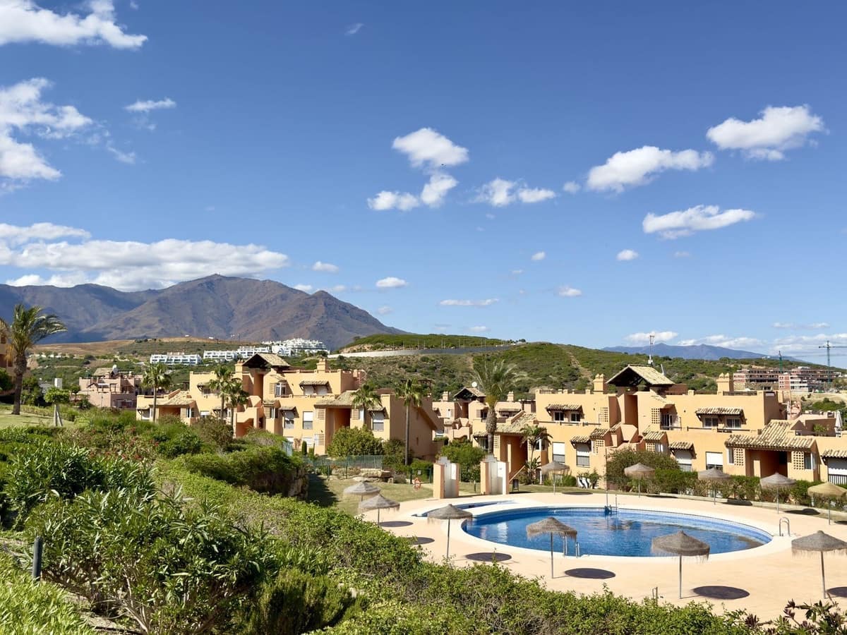 2 bedroom Penthouse for sale in Bahia de Casares with pool garage - € 245,000 (Ref: 9541932)