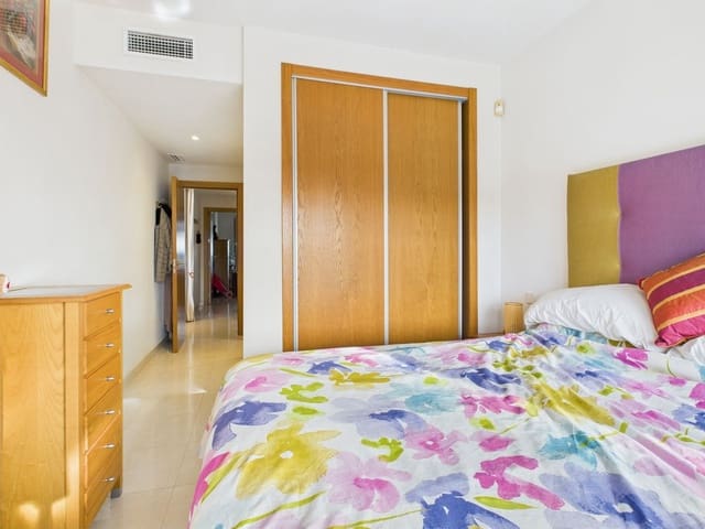 2 soveværelse Penthouse til salg i Estepona med swimmingpool garage - € 390.000 (Ref: 9541933)