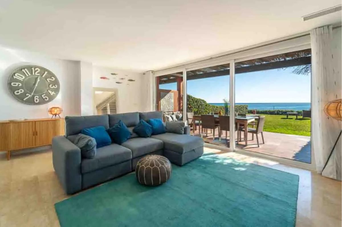 3 chambre Maison de Ville à vendre à Estepona avec piscine garage - 1 050 000 € (Ref: 9542401)