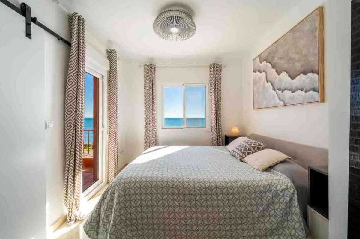 3 chambre Maison de Ville à vendre à Estepona avec piscine garage - 1 050 000 € (Ref: 9542401)