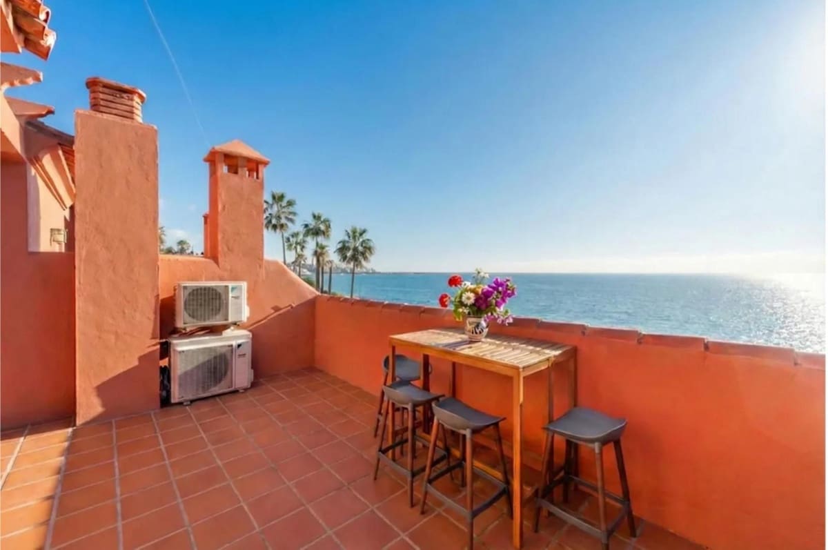 3 chambre Maison de Ville à vendre à Estepona avec piscine garage - 1 050 000 € (Ref: 9542401)