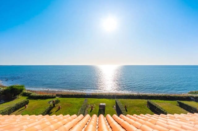 3 chambre Maison de Ville à vendre à Estepona avec piscine garage - 1 050 000 € (Ref: 9542401)