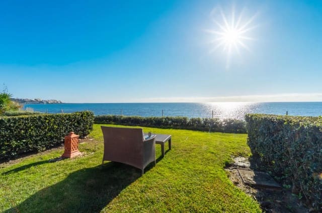 3 chambre Maison de Ville à vendre à Estepona avec piscine garage - 1 050 000 € (Ref: 9542401)