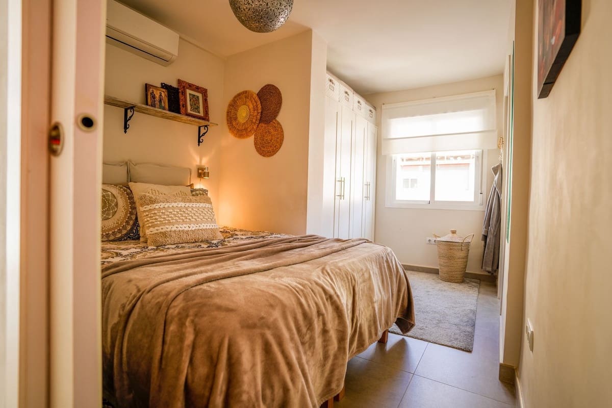 1 sypialnia Penthouse na sprzedaż w Marbella z basenem garażem - 450 000 € (Ref: 9542709)