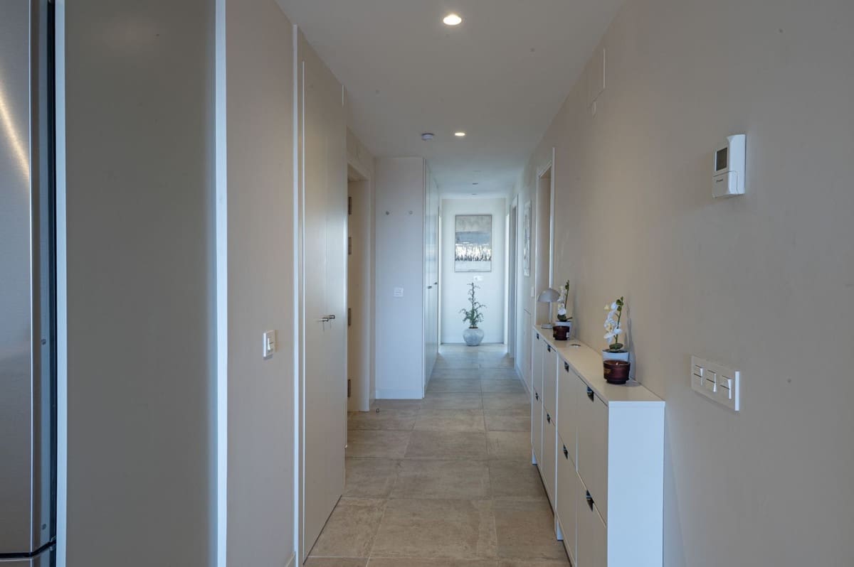 3 makuuhuone Huoneisto myytävänä paikassa La Cala de Mijas mukana uima-altaan 
autotalli - 749 000 € (Ref: 9547016)