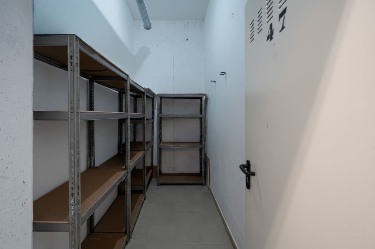 3 makuuhuone Huoneisto myytävänä paikassa La Cala de Mijas mukana uima-altaan 
autotalli - 749 000 € (Ref: 9547016)