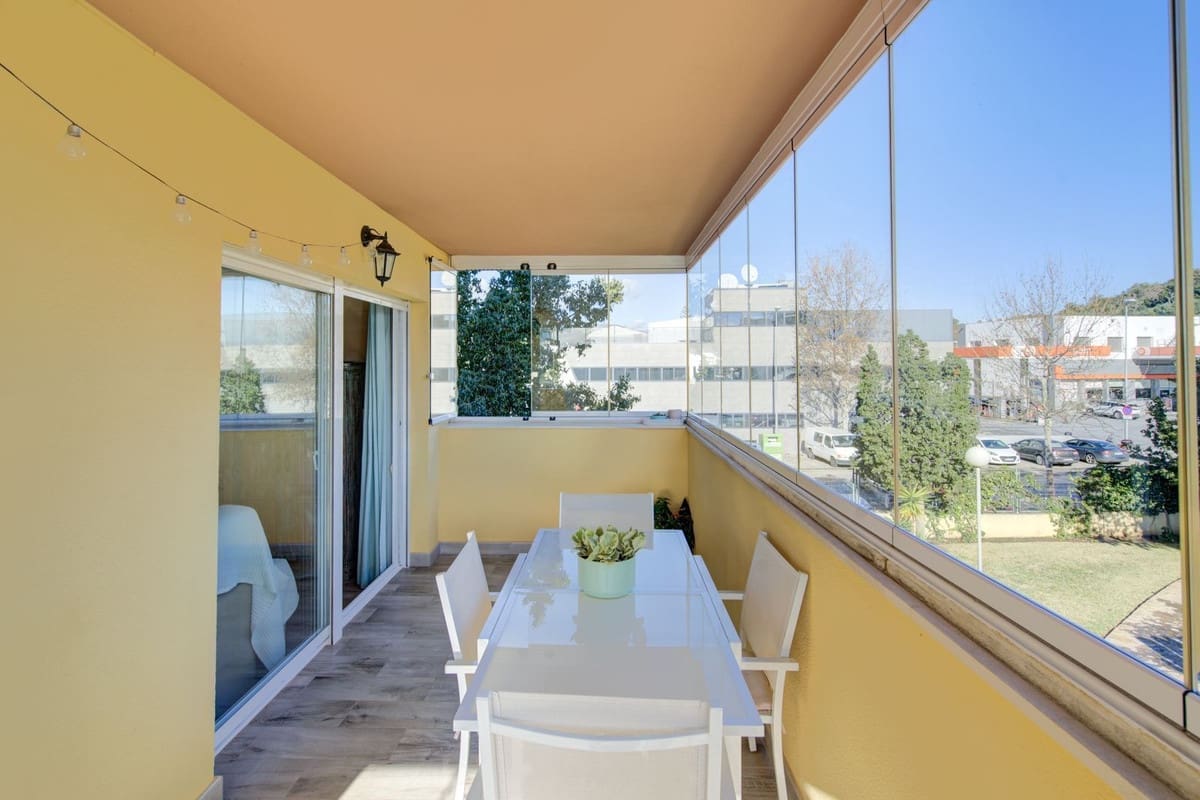 2 makuuhuone Huoneisto myytävänä paikassa La Cala de Mijas mukana uima-altaan 
autotalli - 374 900 € (Ref: 9547017)