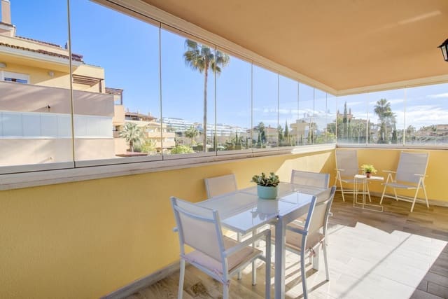 2 soveværelse Lejlighed til salg i La Cala de Mijas, Mijas med swimmingpool garage - € 374.900 (Ref: 9547017)