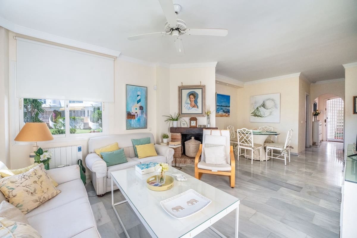 2 slaapkamer Appartement te koop in Calahonda met zwembad garage - € 389.000 (Ref: 9547183)