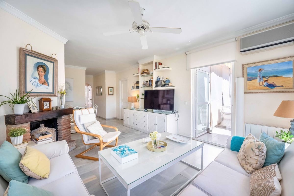 2 slaapkamer Appartement te koop in Calahonda met zwembad garage - € 389.000 (Ref: 9547183)