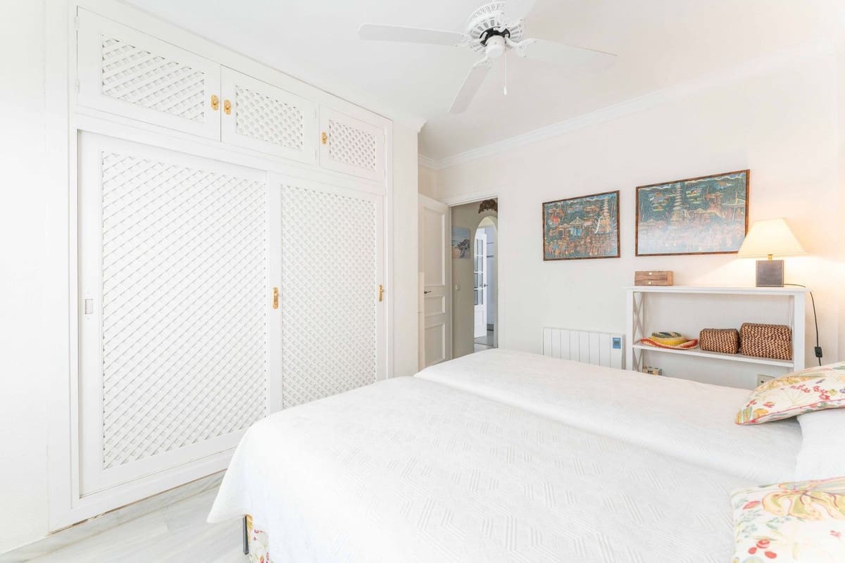 2 slaapkamer Appartement te koop in Calahonda met zwembad garage - € 389.000 (Ref: 9547183)