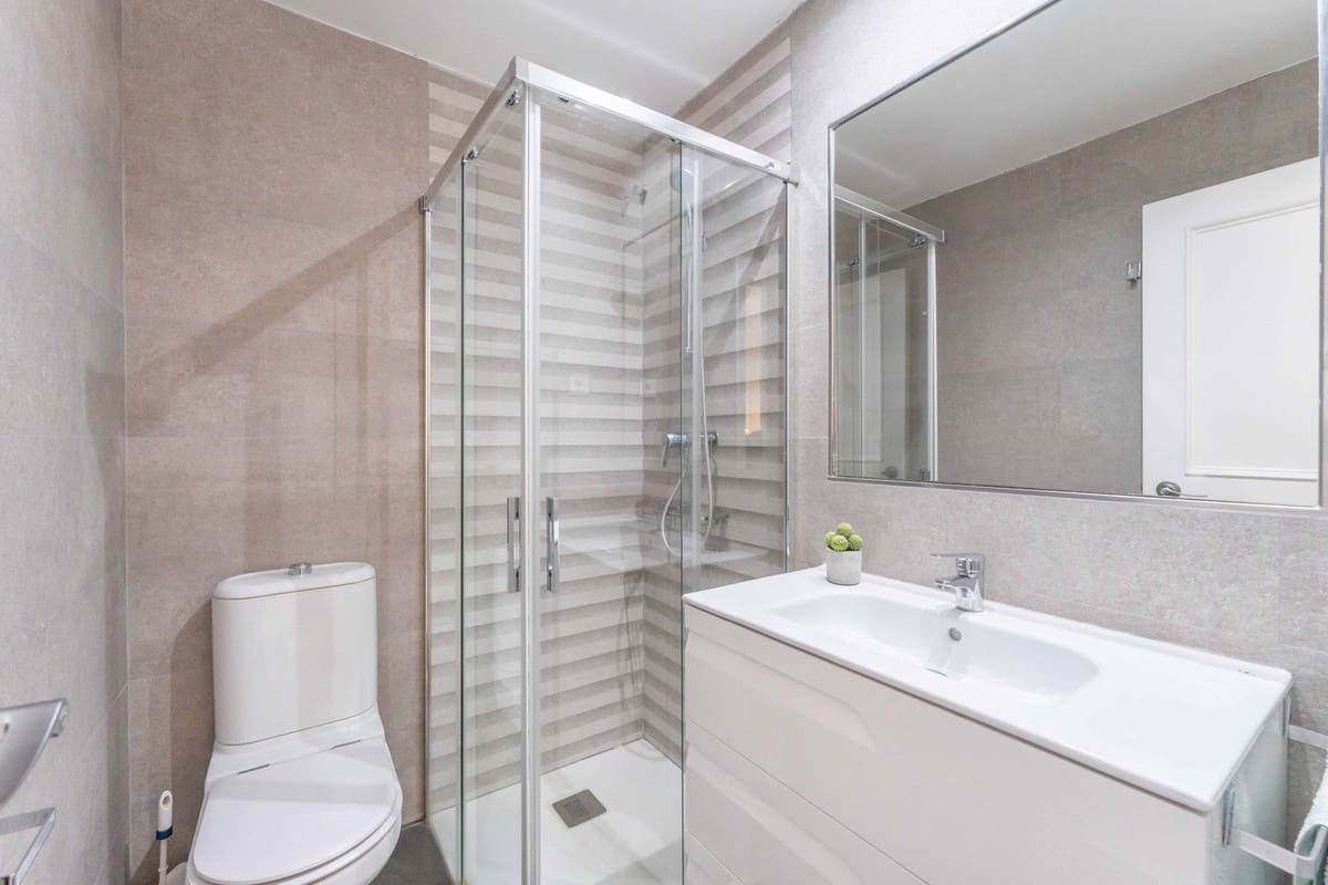 2 slaapkamer Appartement te koop in Calahonda met zwembad garage - € 389.000 (Ref: 9547183)