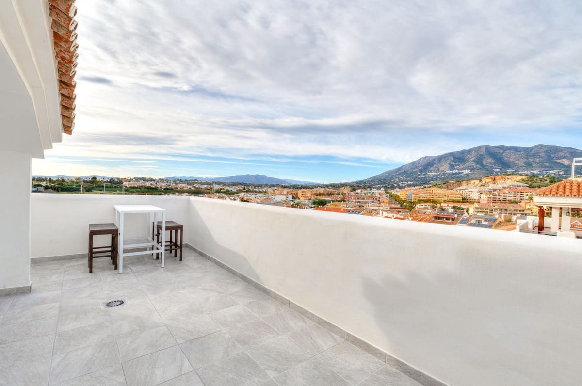 3 chambre Penthouse à vendre à Fuengirola avec piscine garage - 595 000 € (Ref: 9547184)