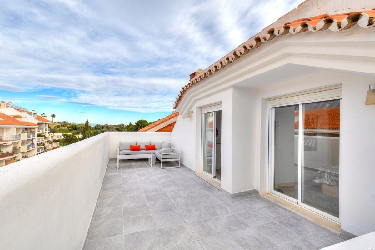 3 chambre Penthouse à vendre à Fuengirola avec piscine garage - 595 000 € (Ref: 9547184)