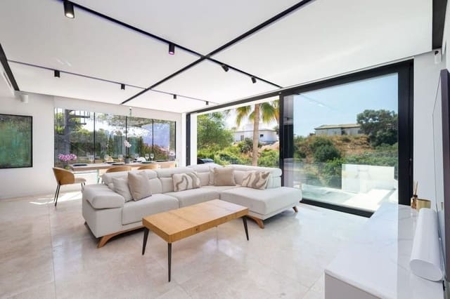 Chalet de 3 habitaciones en Mijas Costa, Mijas en venta con piscina - 720.000 € (Ref: 9559049)