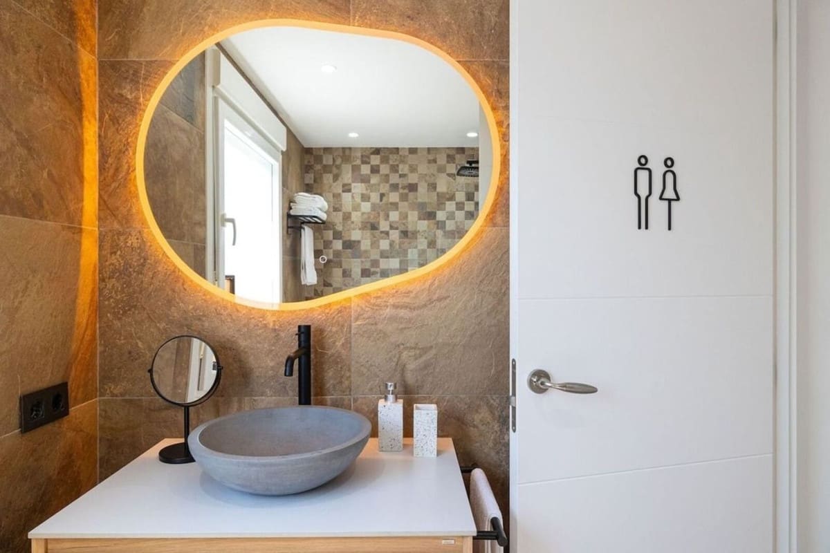 3 soveværelse Villa til salg i Mijas Costa med swimmingpool - € 720.000 (Ref: 9559049)