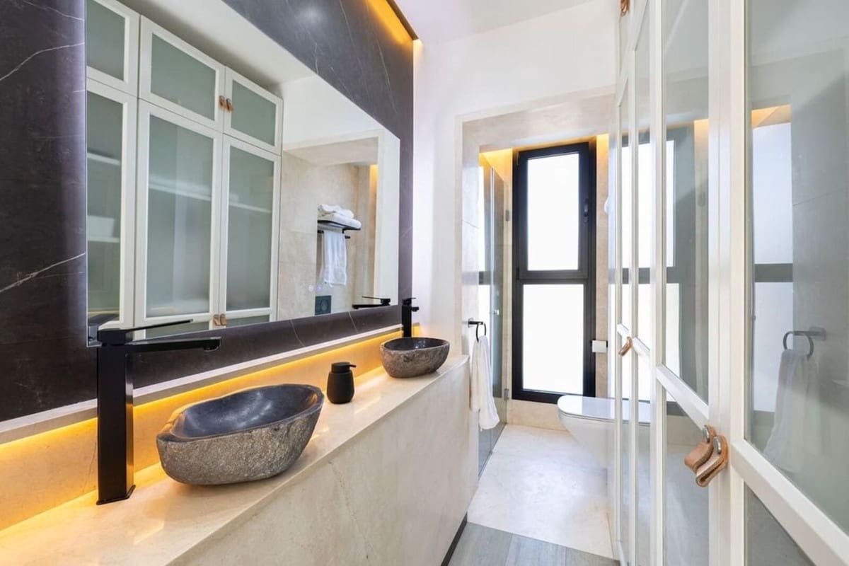 3 bedroom Villa for sale in Mijas Costa with pool - € 720,000 (Ref: 9559049)