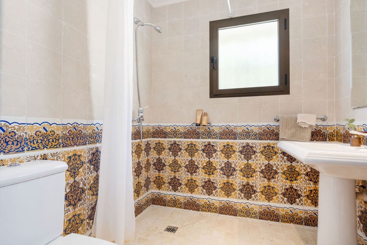 6 soveværelse Villa til salg i La Sierrezuela med swimmingpool garage - € 1.995.000 (Ref: 9564019)